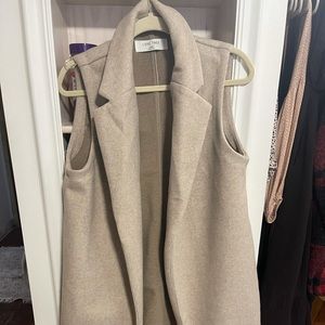 NWOT Wool like long length woman’s winter vest size large